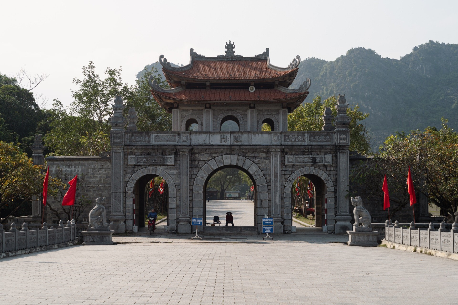 viet nam hoa lu hoang thanh thang long dai noi hue