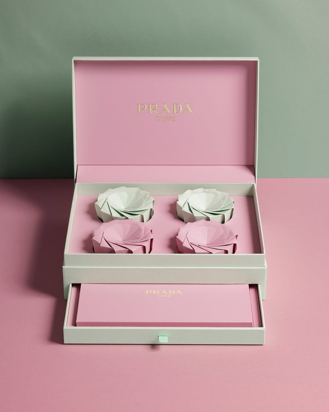 prada hop banh trung thu 2025 luxury mooncake box
