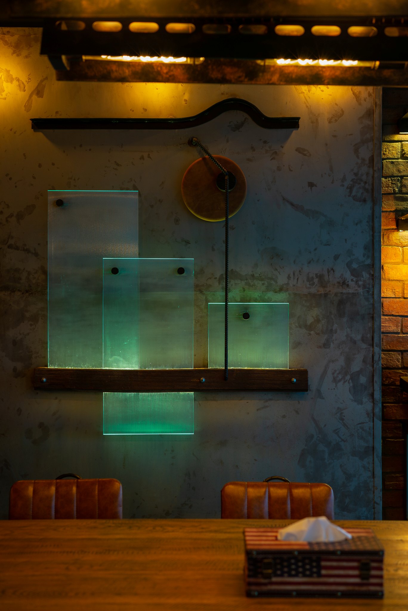 den thuy tinh q apartment thu cong