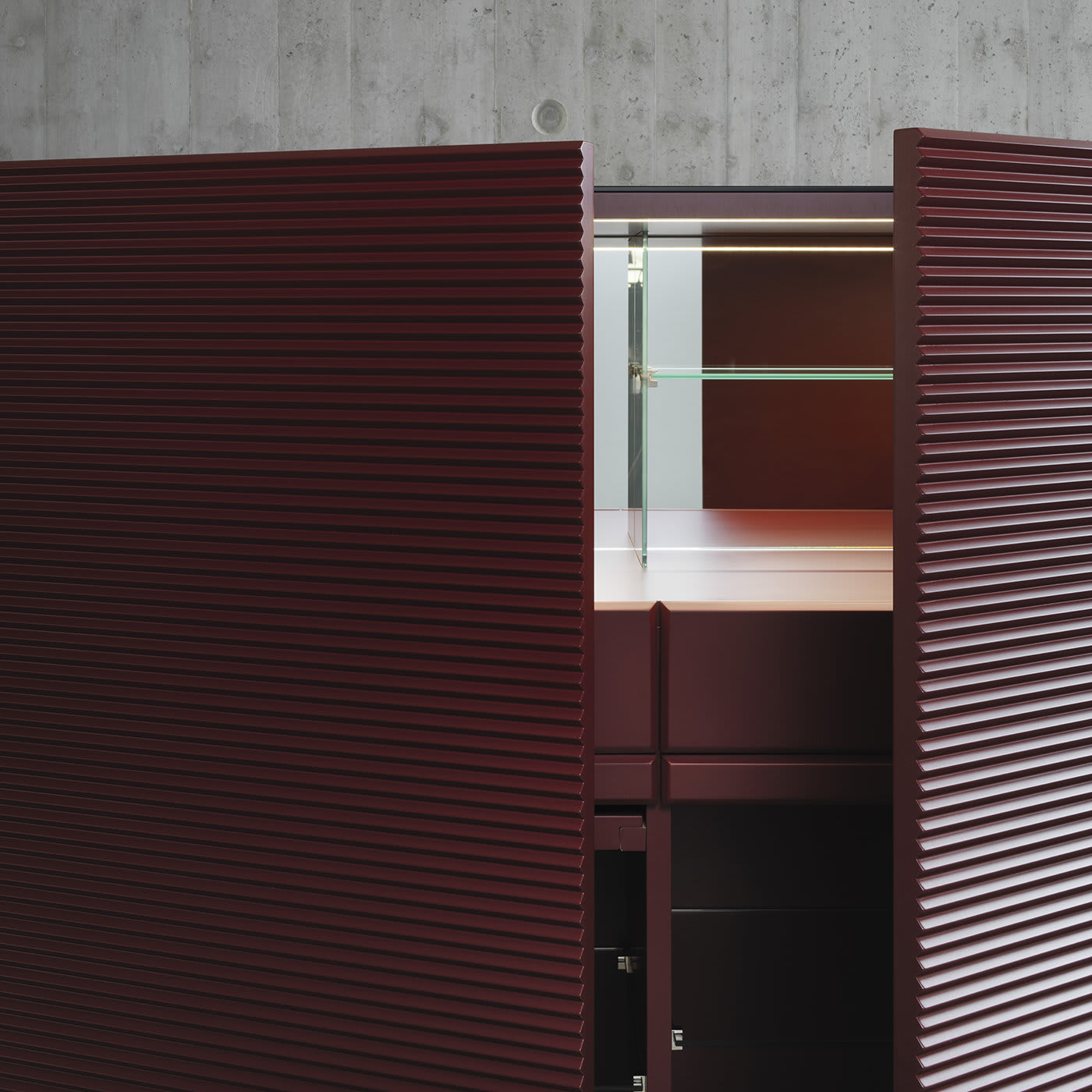 tu ruou bar cabinet Ostrega Arte Veneziana Tropicana Giner y Colomer Alfieri Albedo SKINS CLUB Signature Kitchen Suite Pollock altreforme Bloom Icon Milla & Milli HEXA R’Kan Douro K4000 Karpa