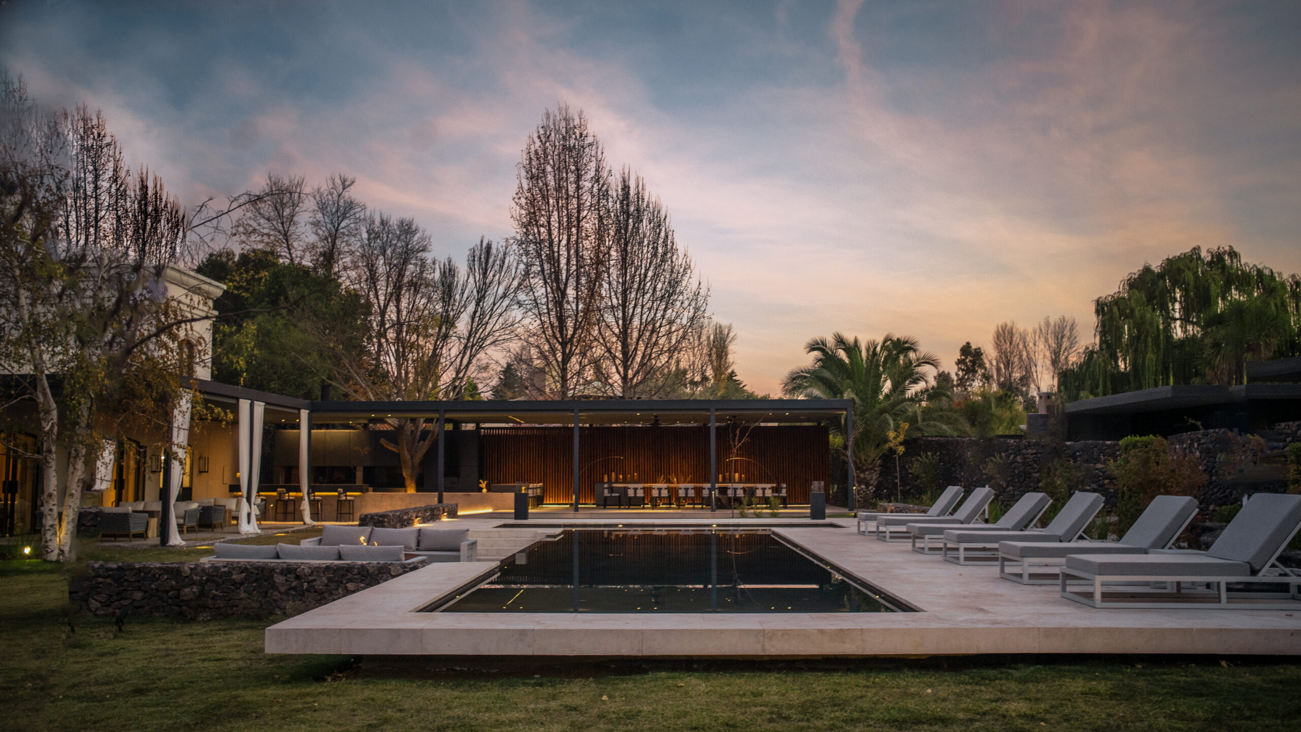 Susana Balbo khach san du lich ruou vang winery hotel tourism