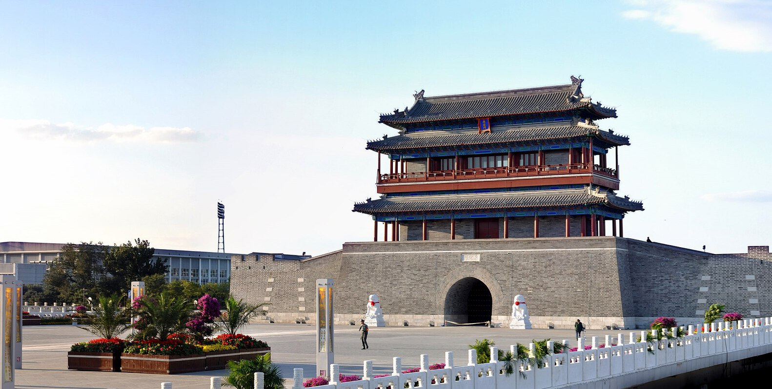 hien dai den ise jingu West Kowloon bamboo theater in Hong Kong Tai Hang osaka castle vinh dinh mon gate