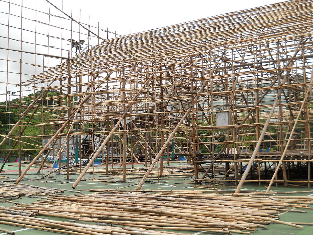 hien dai den ise jingu West Kowloon bamboo theater in Hong Kong Tai Hang osaka castle vinh dinh mon gate