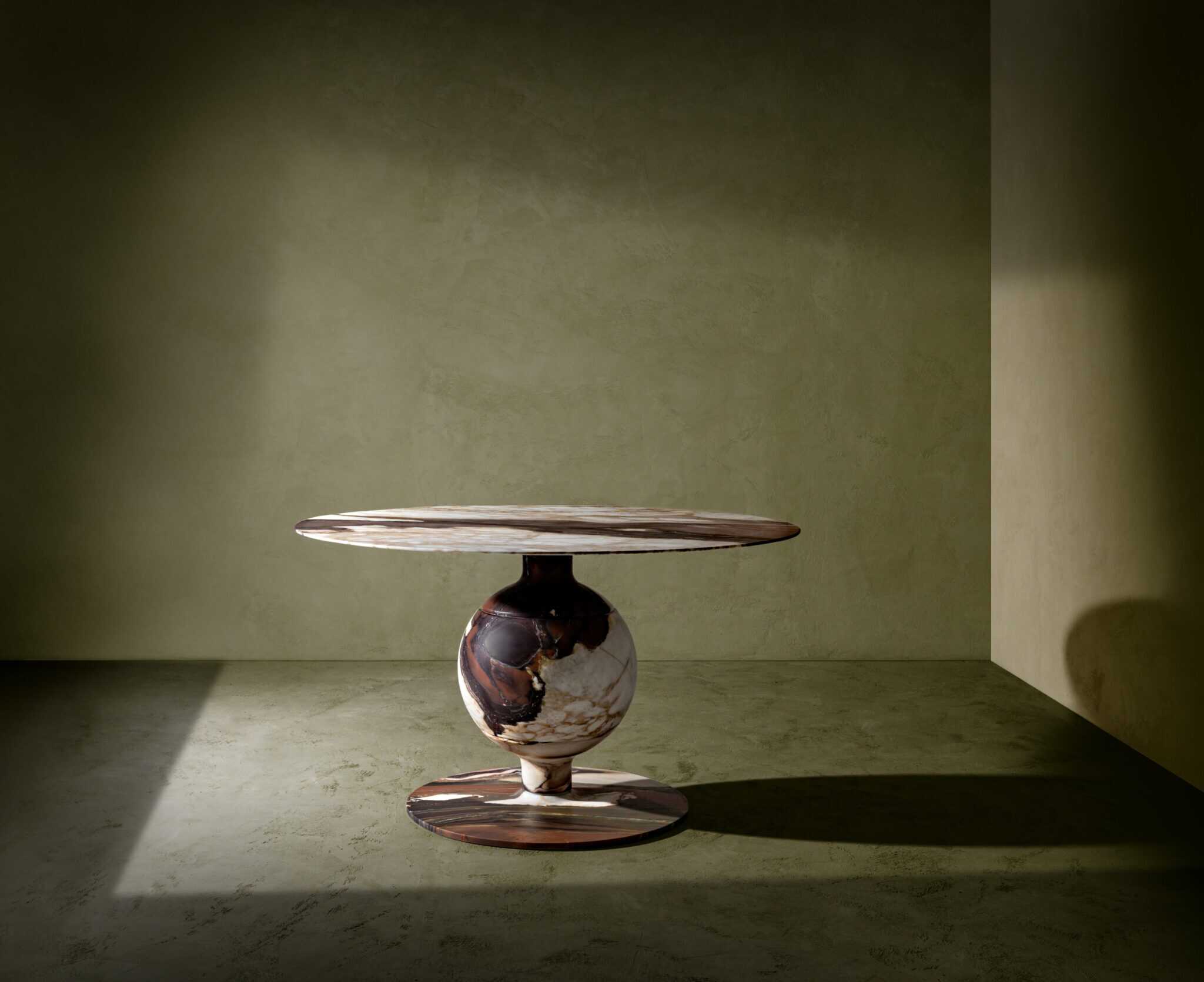 ban an Lighthouse LO Contemporary Turn Hermhaus Niks Zebrano Silverstone Rivatelier Brick 38 Gervasoni Aniene Arte Veneziana King Kreoo