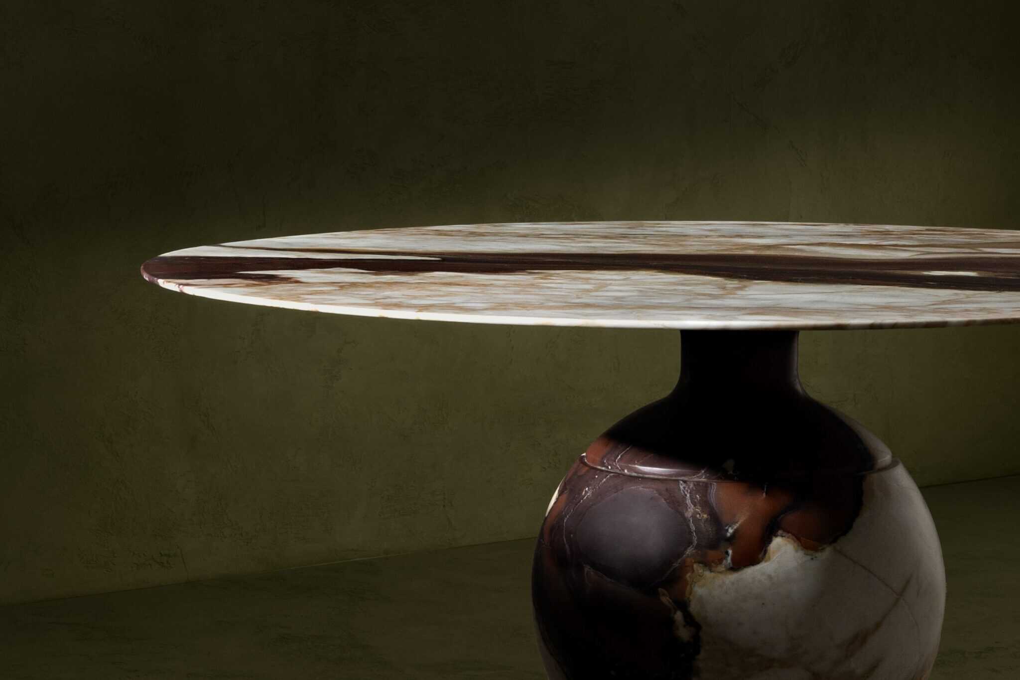 Lighthouse LO Contemporary Turn Hermhaus Niks Zebrano Silverstone Rivatelier Brick 38 Gervasoni Aniene Arte Veneziana King Kreoo