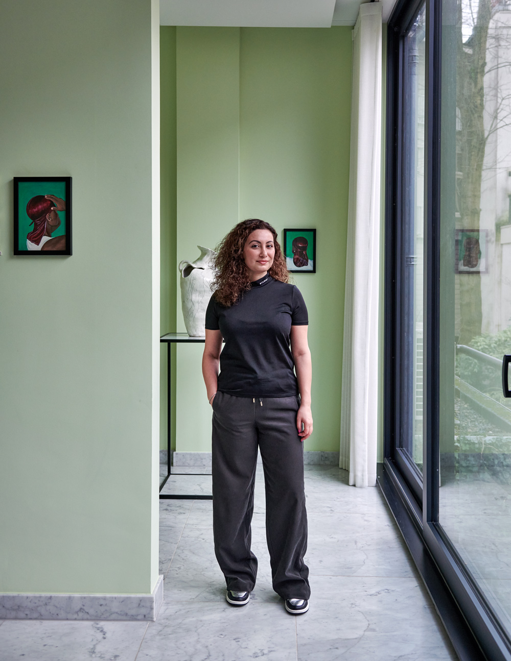 Hama Gallery phong trung bay tranh