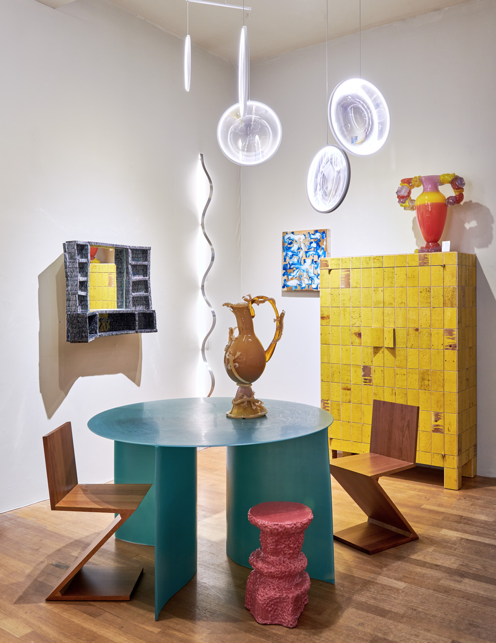 The Frozen Fountain showroom thiet ke do noi that