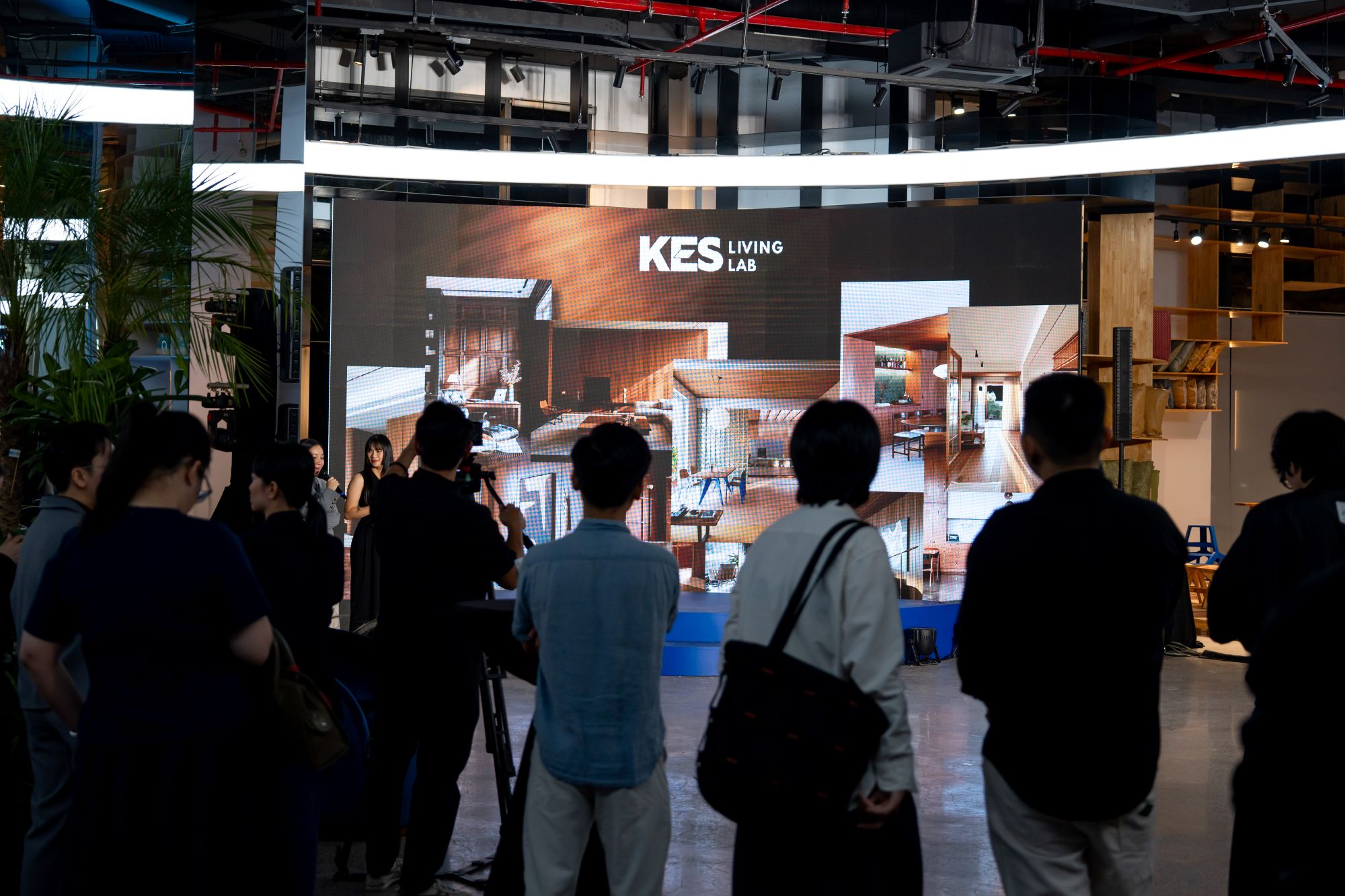 kes van cong nghiep van go vat lieu xay dung pop up office