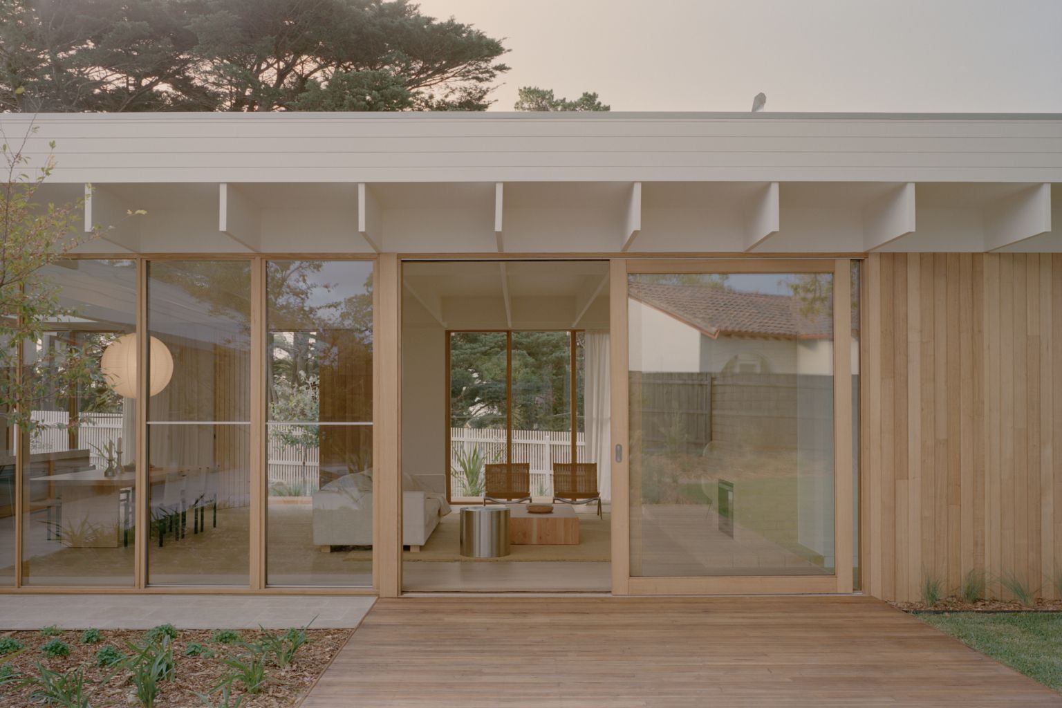 nha ven bien Mount Martha II House australia Victoria Merrett Architects