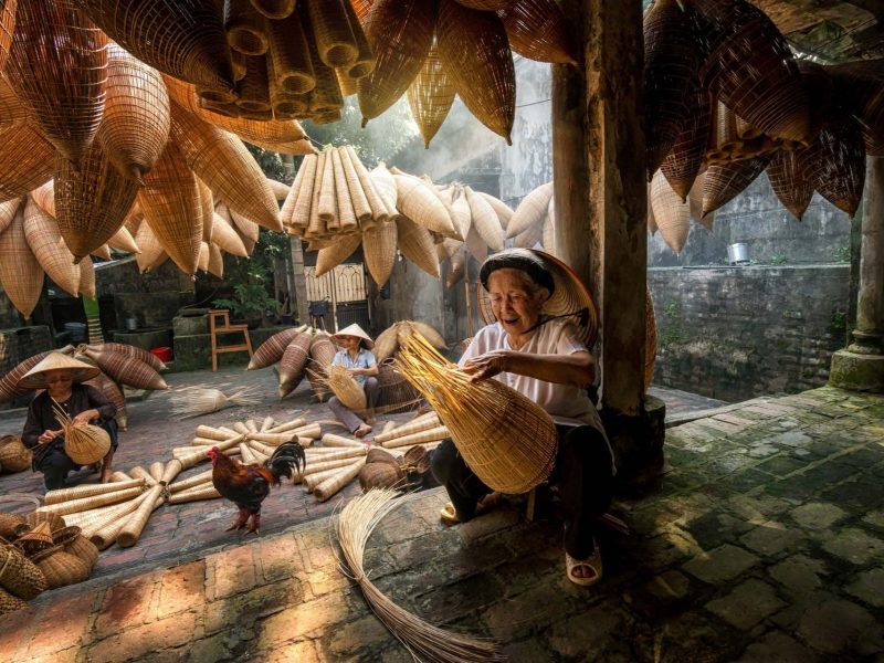 Thủ công: Hơi thở của di sản trong thời đại số hóa