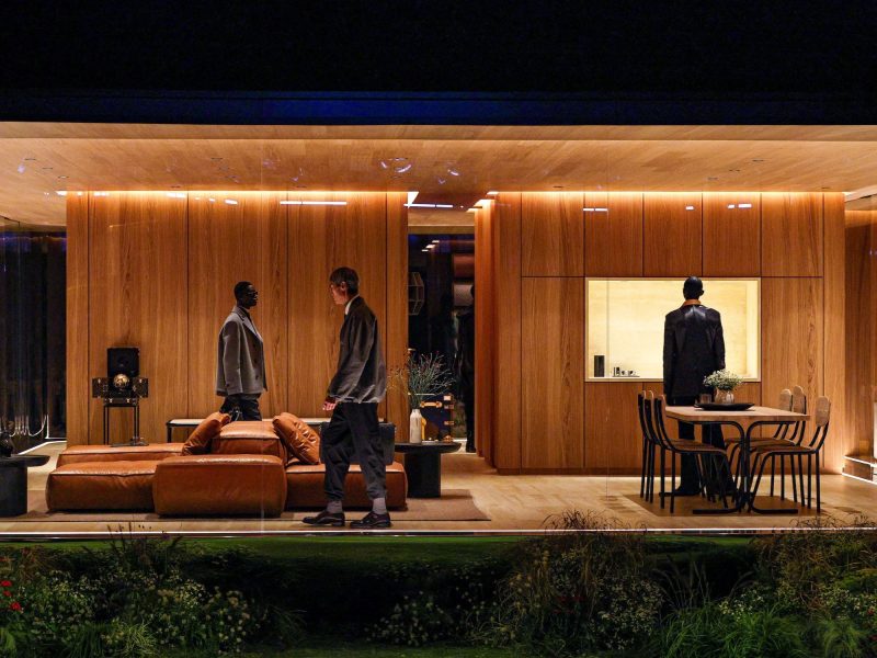 Sàn diễn Louis Vuitton thu/đông 2026: Thời trang đối thoại cùng không gian sống