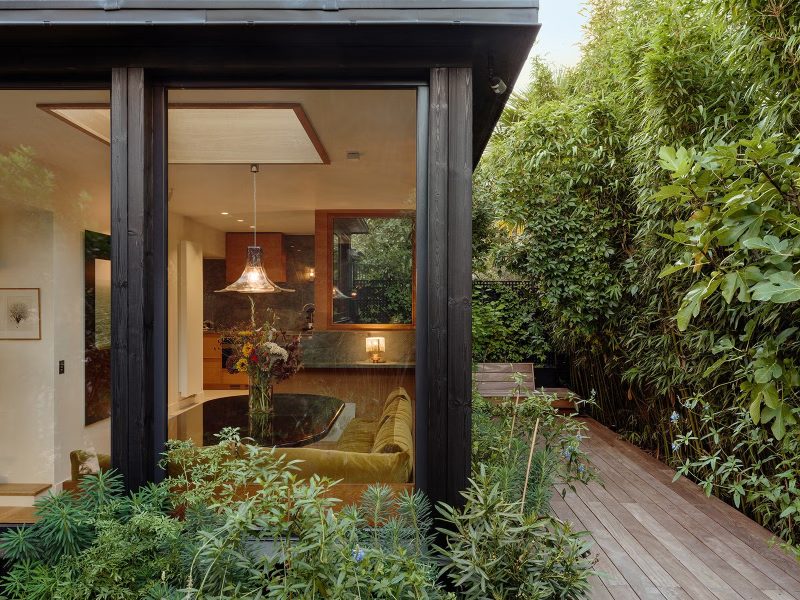 Nhà Paris: Giao lộ của những nguồn cảm hứng tối giản