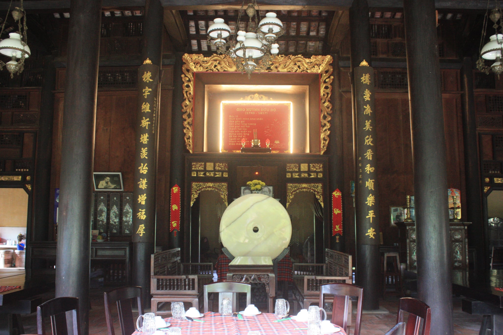 cau doi hoanh phi chuc tet nha co