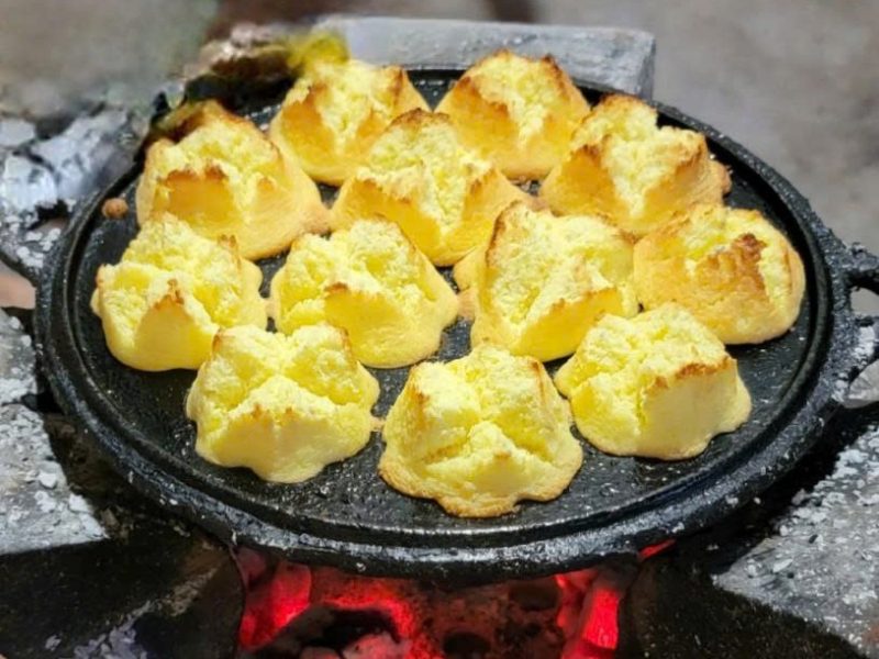 Bánh thuẫn: Khi Tết nở hoa trong khuôn bếp củi