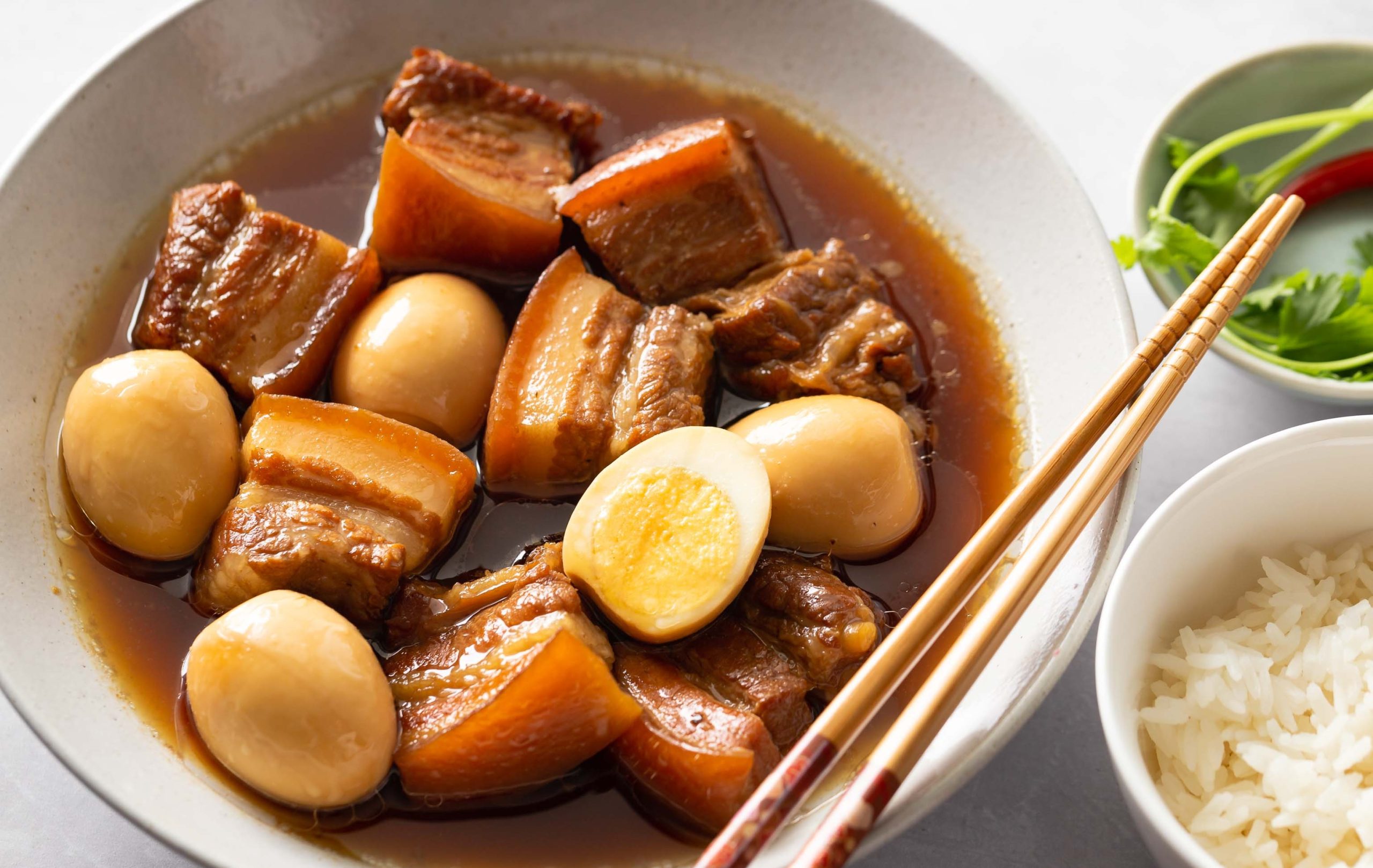 thit kho trung hot vit am thuc viet nam