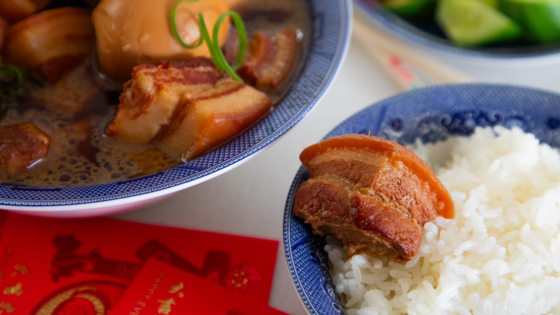 an tet am thuc truyen thong thit kho trung hot vit thao na