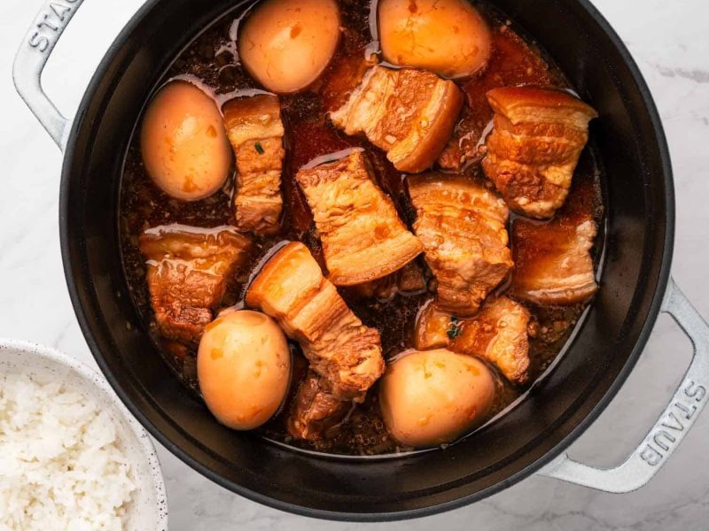 Thịt kho trứng: Món ăn ngày Tết quen thuộc với cách hầm chậm phương Tây