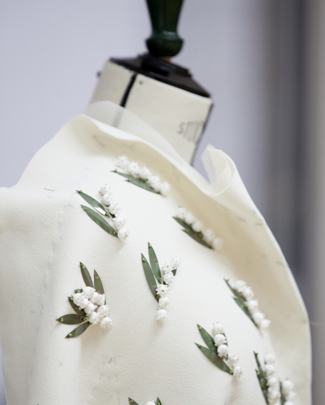 hoa linh lan Lily of the Valley Convallaria majalis return to happiness Our Lady’s Tears Victoire de Castellane Christian Dior