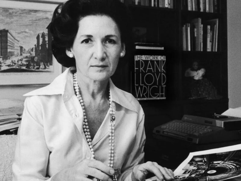 Ada Louise Huxtable - Khi ngôn từ phá vỡ ảo ảnh kiến trúc