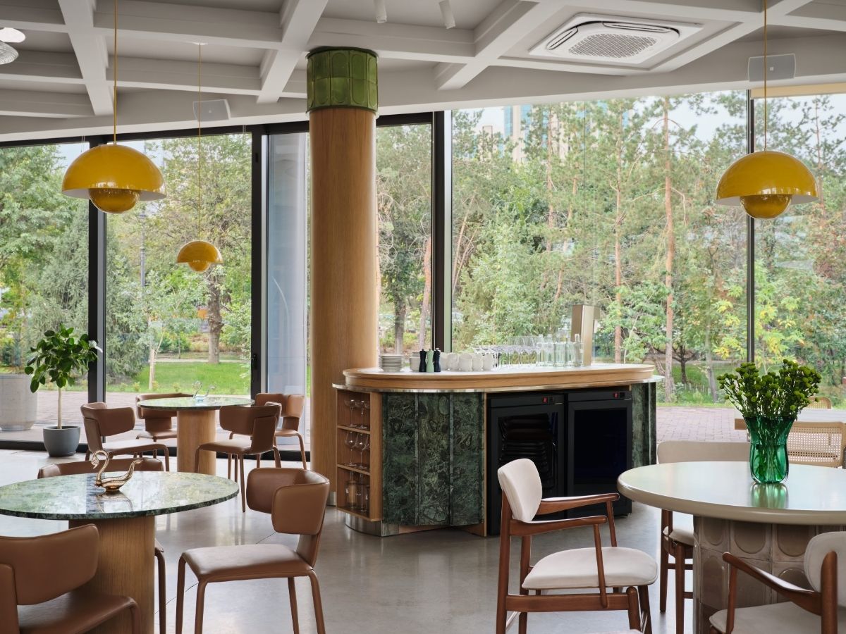 cong trinh Aqqu Central Café Kazakhstan Almaty