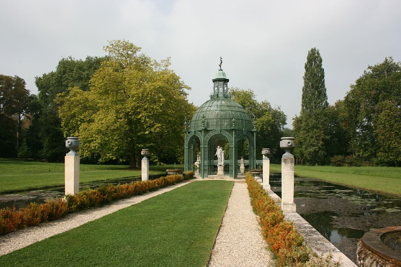 vuon phap French formal garden Jardin à la française André Le Nôtre Vaux-le-Vicomte