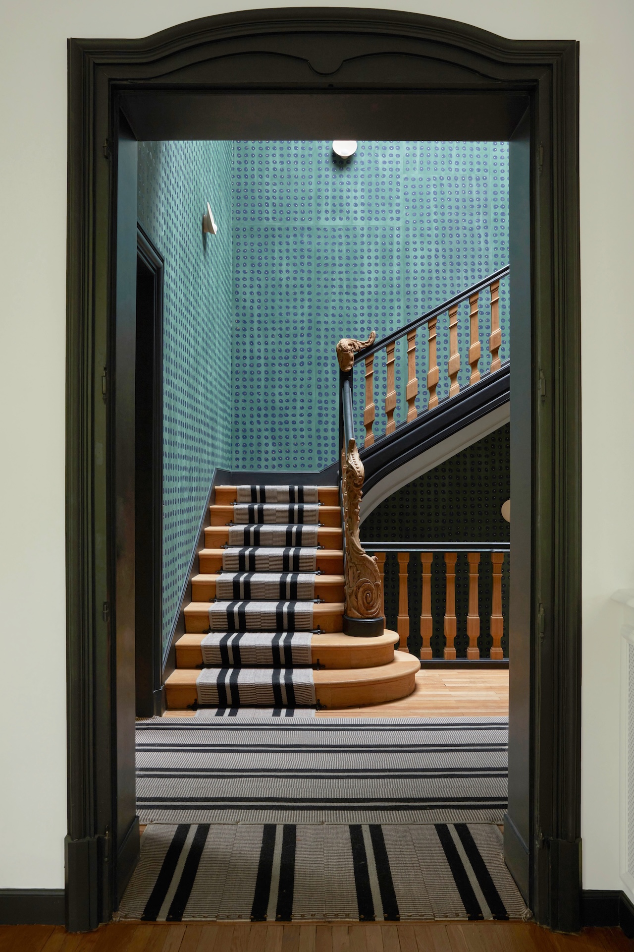 y tuong trang tri cau thang