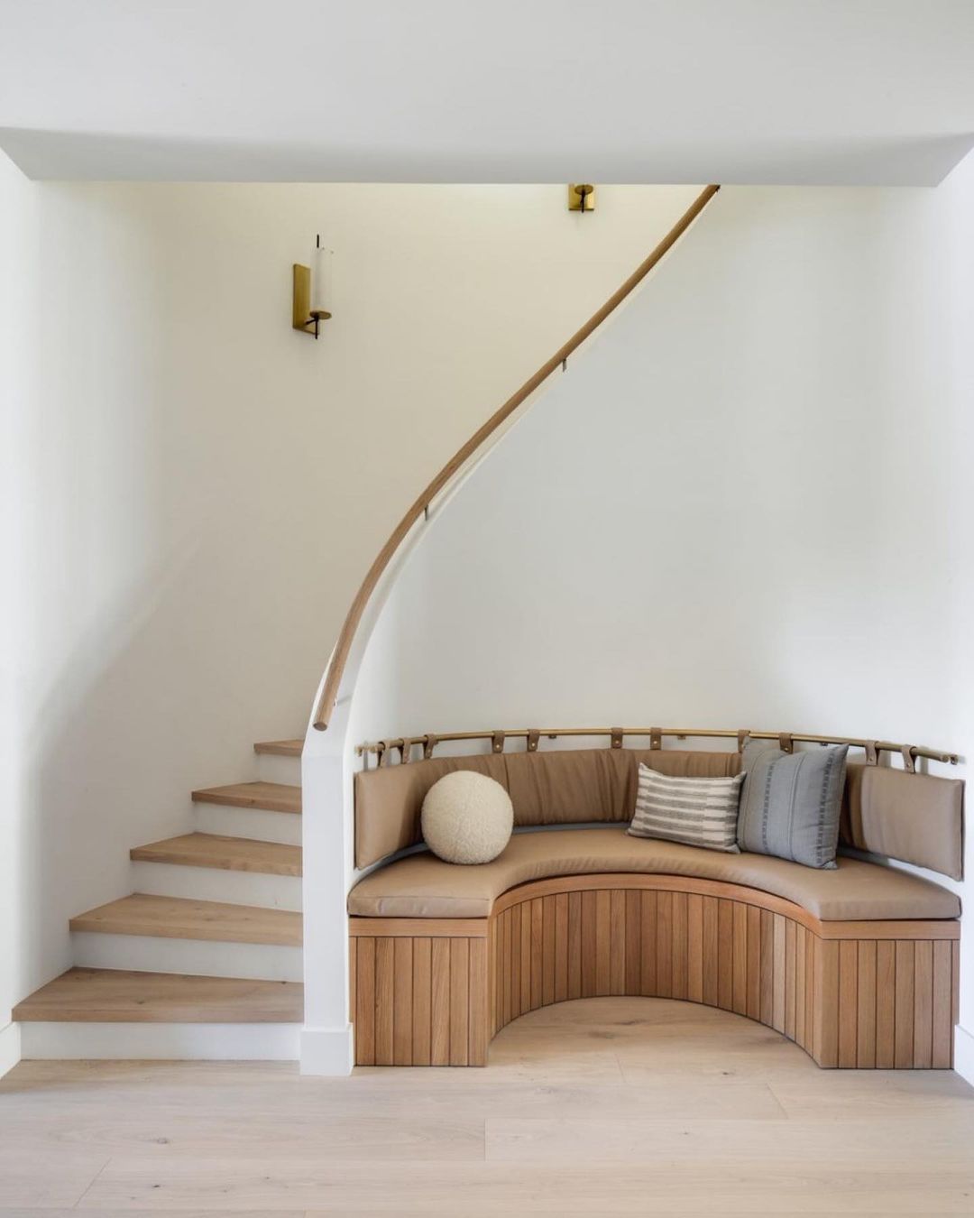 y tuong trang tri cau thang