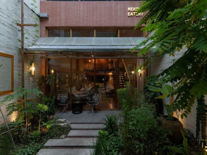 Nhà hàng One River - Một khúc xuôi dòng trù phú - sgnhA