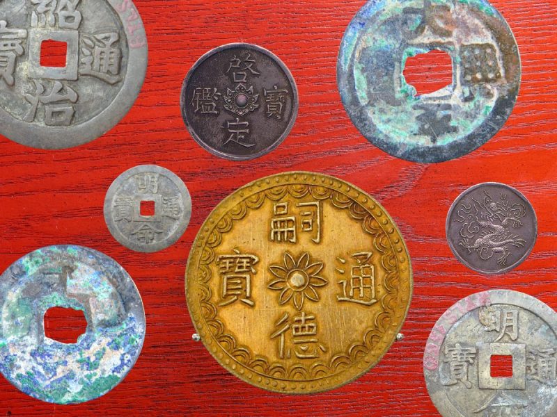 Tiền cổ Việt Nam: Di sản cô đọng trong vòng tròn kim khí