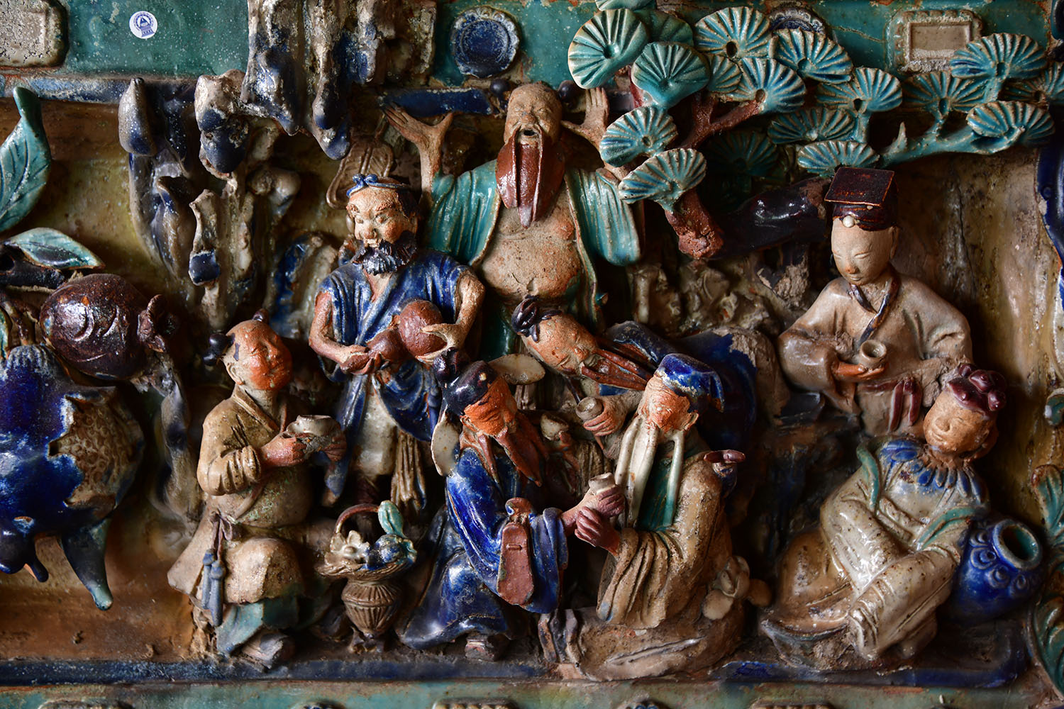 hoa van gom truyen thong bau truc chu dau bat trang cay mai lai thieu bien hoa