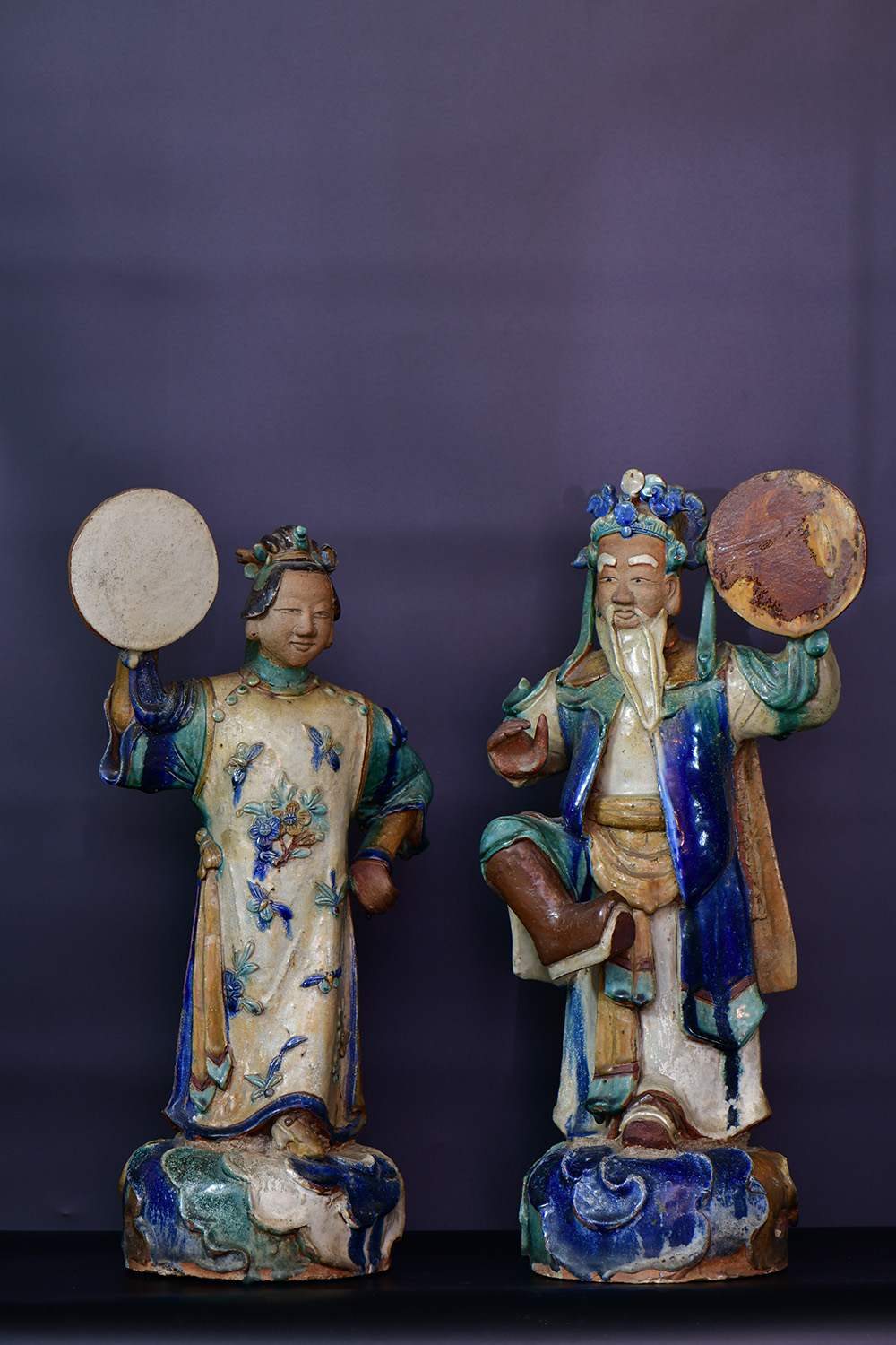 hoa van gom bau truc chu dau bat trang cay mai lai thieu bien hoa