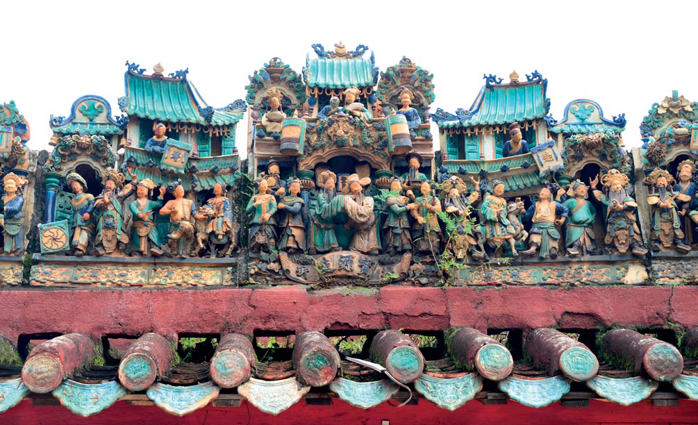 hoa van gom bau truc chu dau bat trang cay mai lai thieu bien hoa