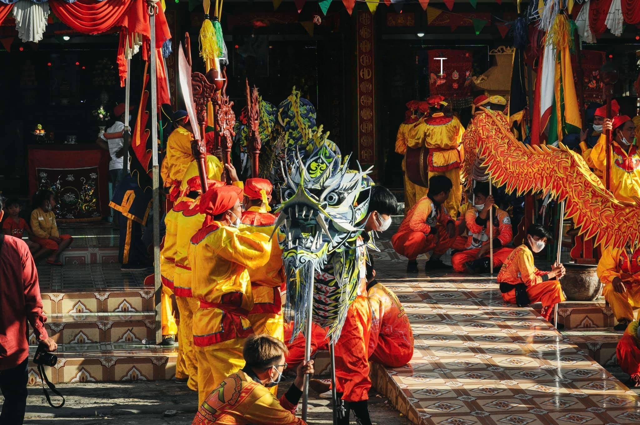 tuc tho ca ong viet nam nam hai dai tuong quan