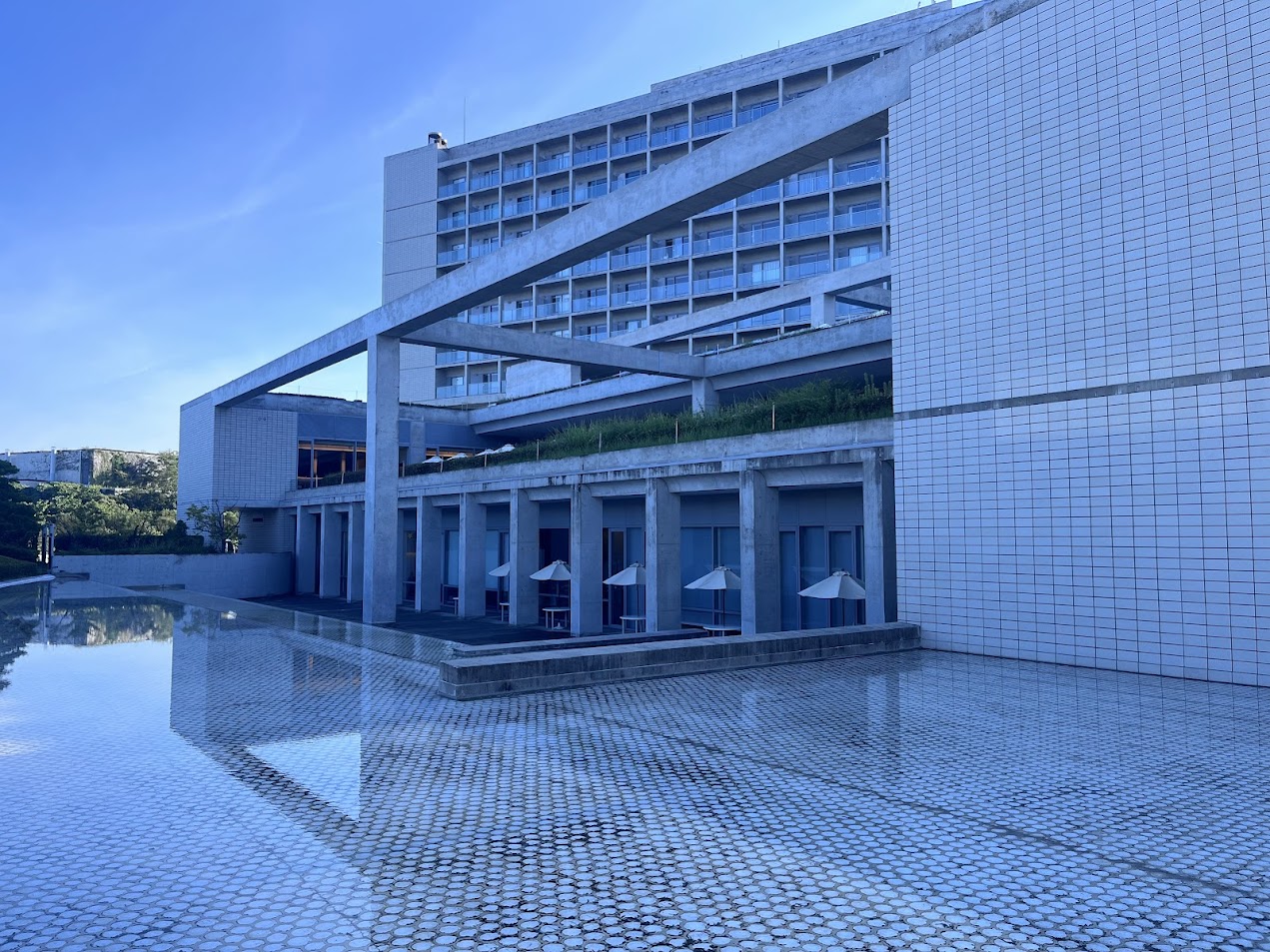 Circular Forum Awaji Yumebutai kien truc osaka