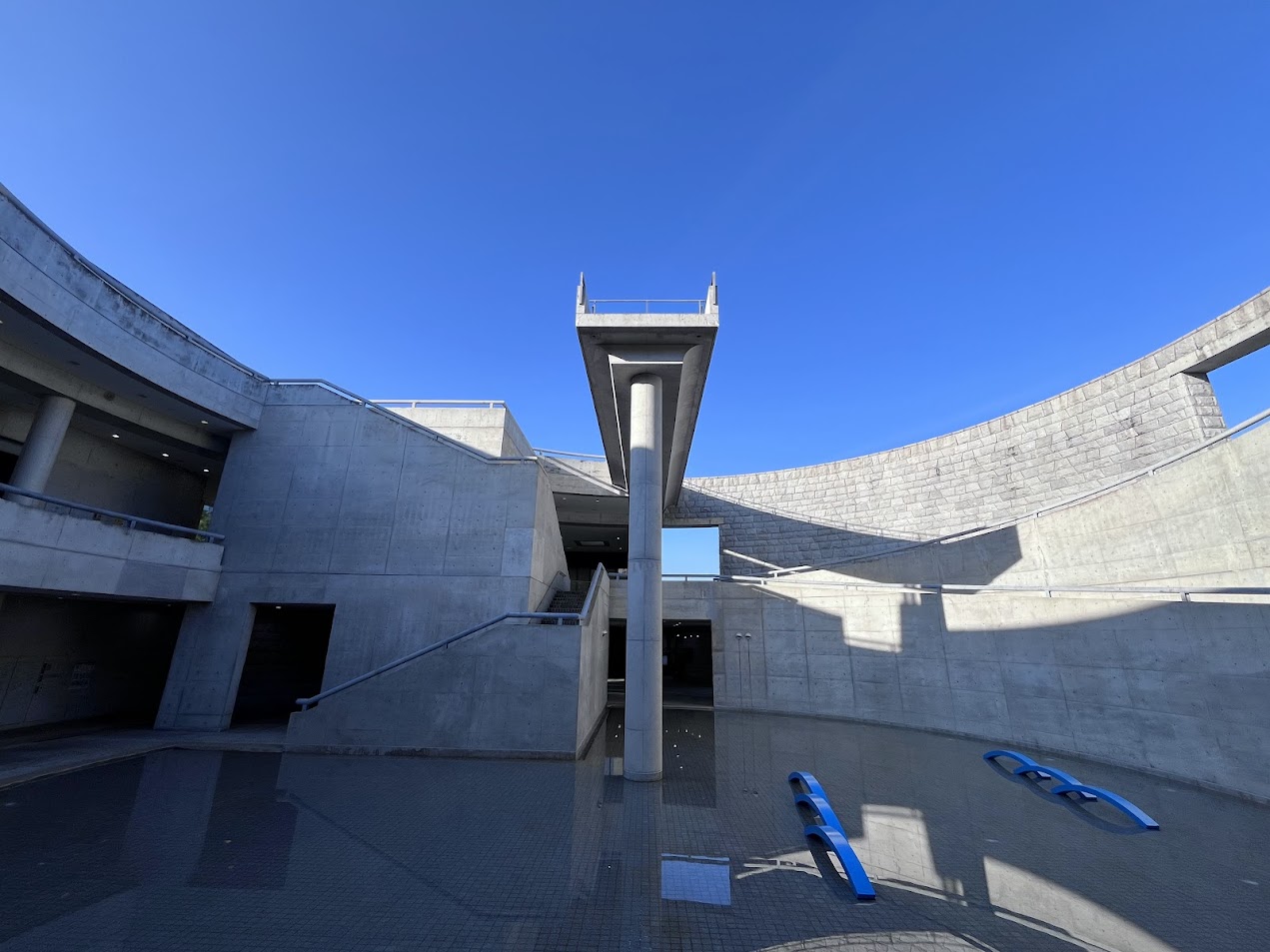 Circular Forum Awaji Yumebutai kien truc tadao ando