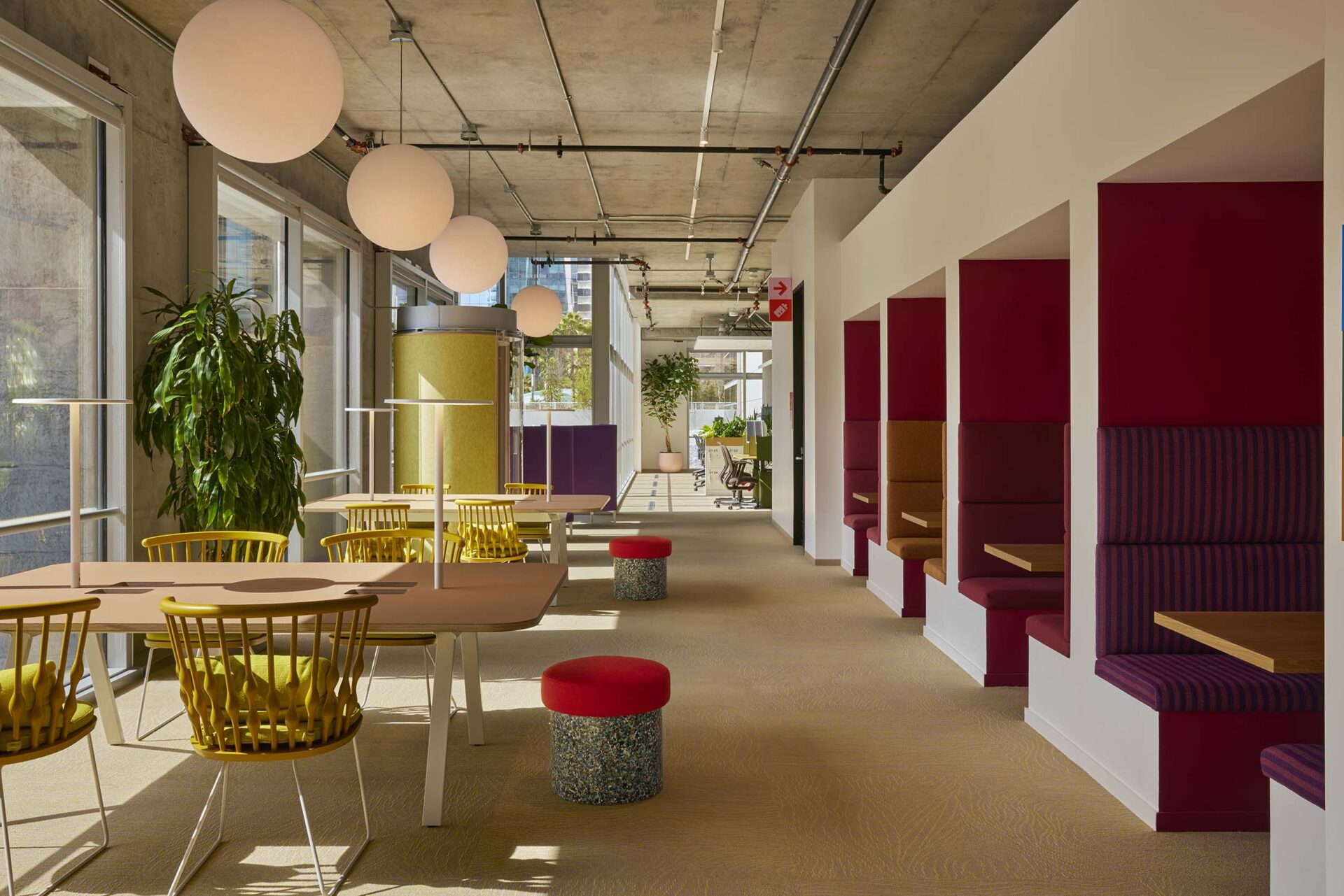 office inuit khong gian lam viec sac mau nghe thuat the bureau canteen