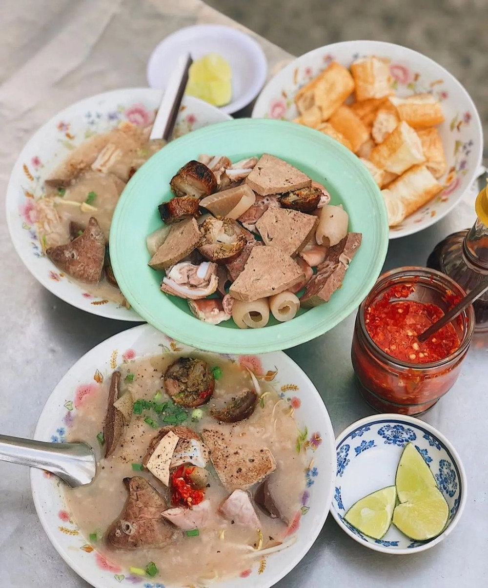am thuc sai gon chao nong