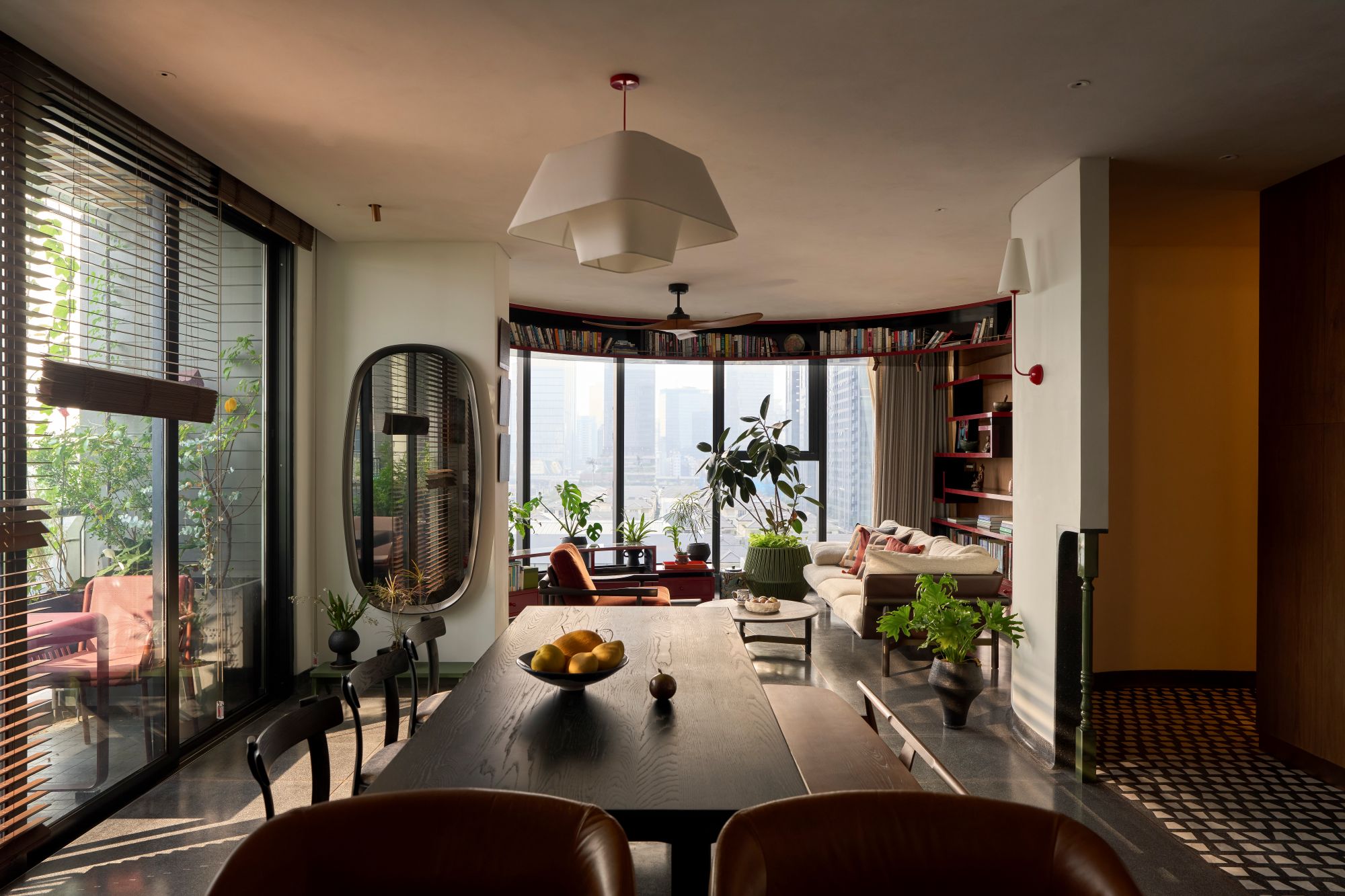 sgnha noi that phuong dong chau a phong an nha bep