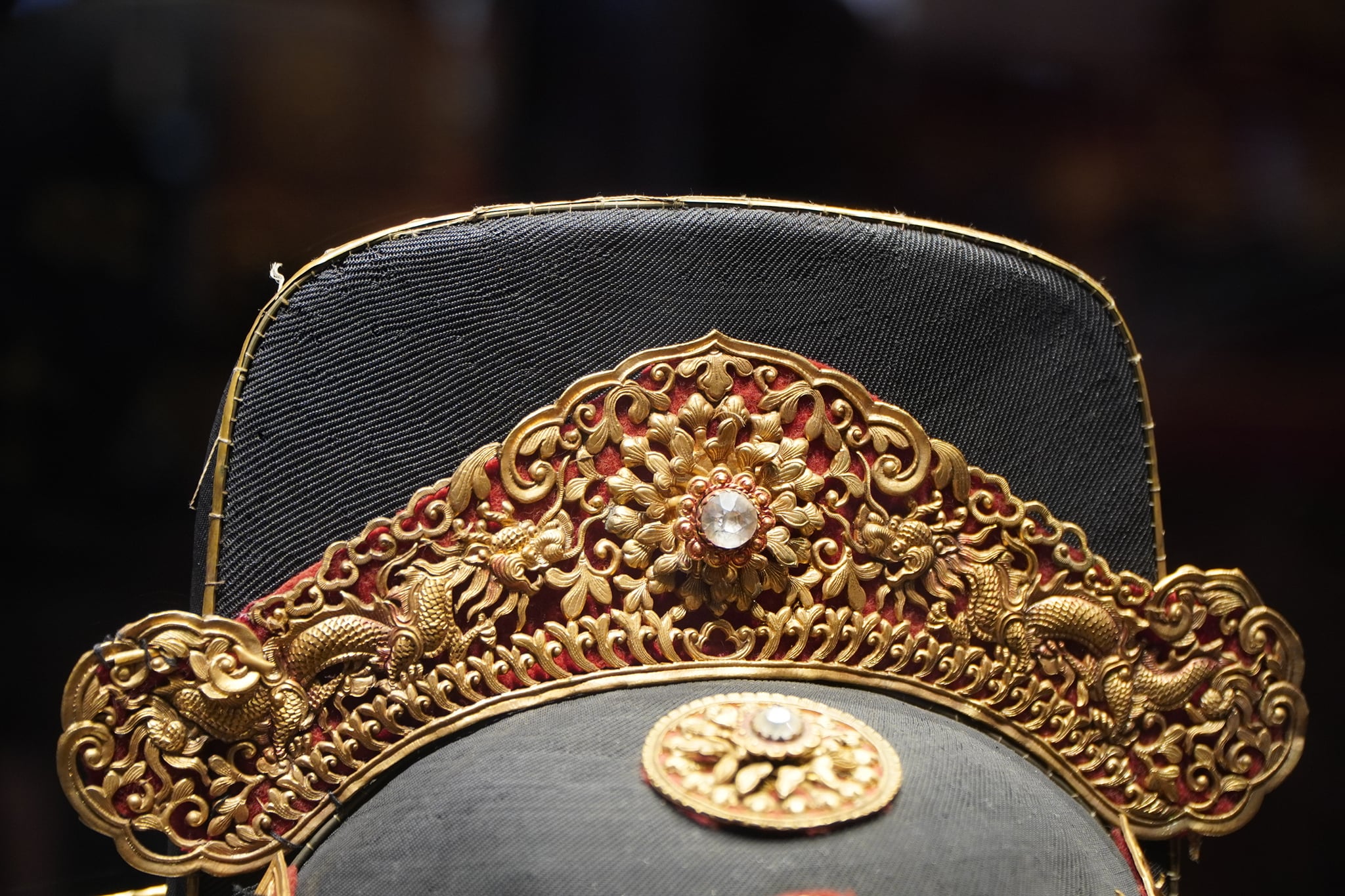 mao quan trieu phuc phong kien trieu nguyen kim bac son