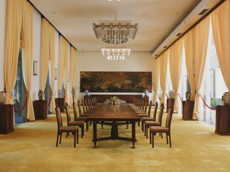 Nội thất Dinh Độc Lập: Ngôn ngữ của một nền thiết kế Hậu thuộc địa