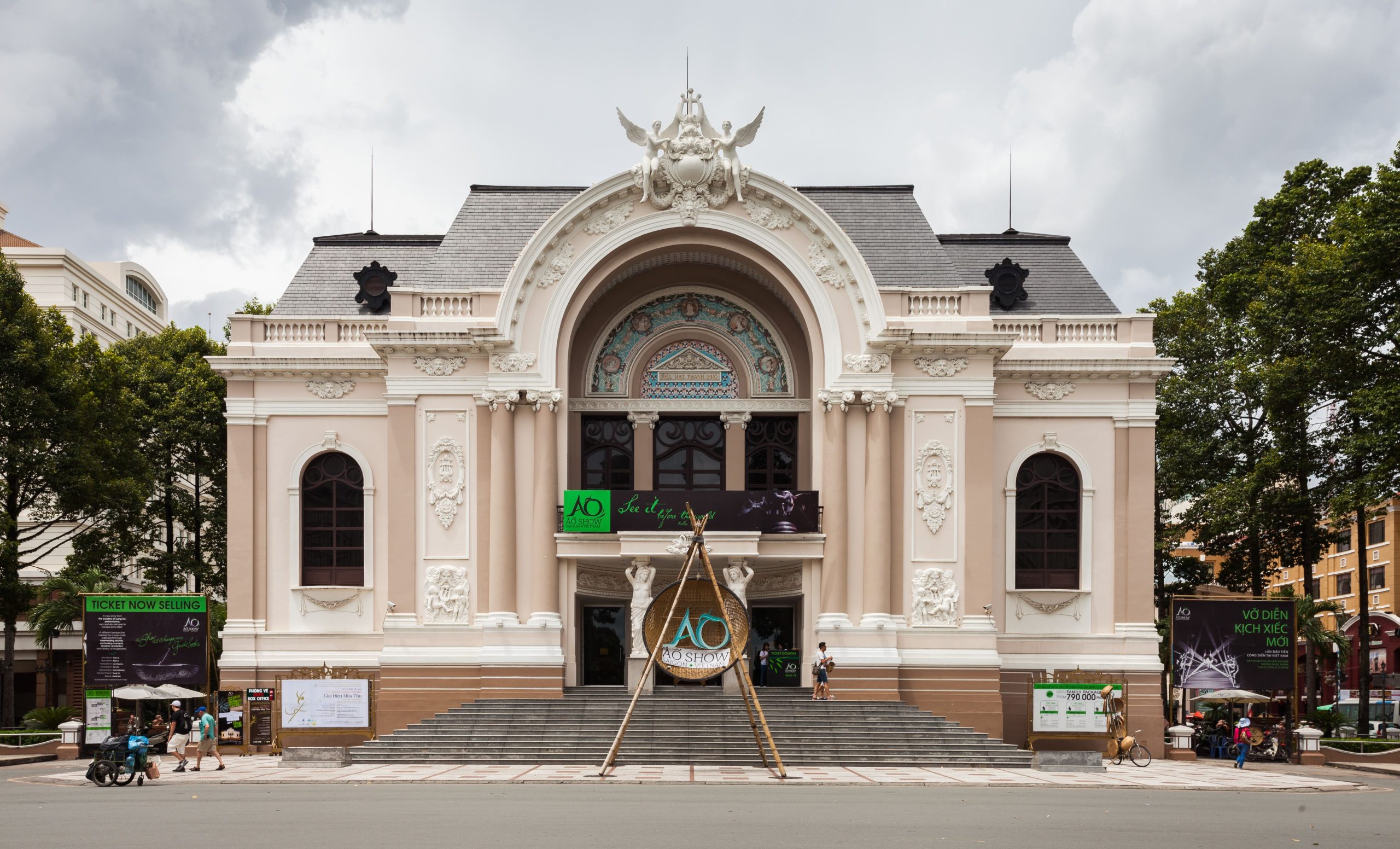 theater phong cach phap Palais Garnier Paris Teatro Colón Buenos Aires Amazonas Manaus tphcm ha noi