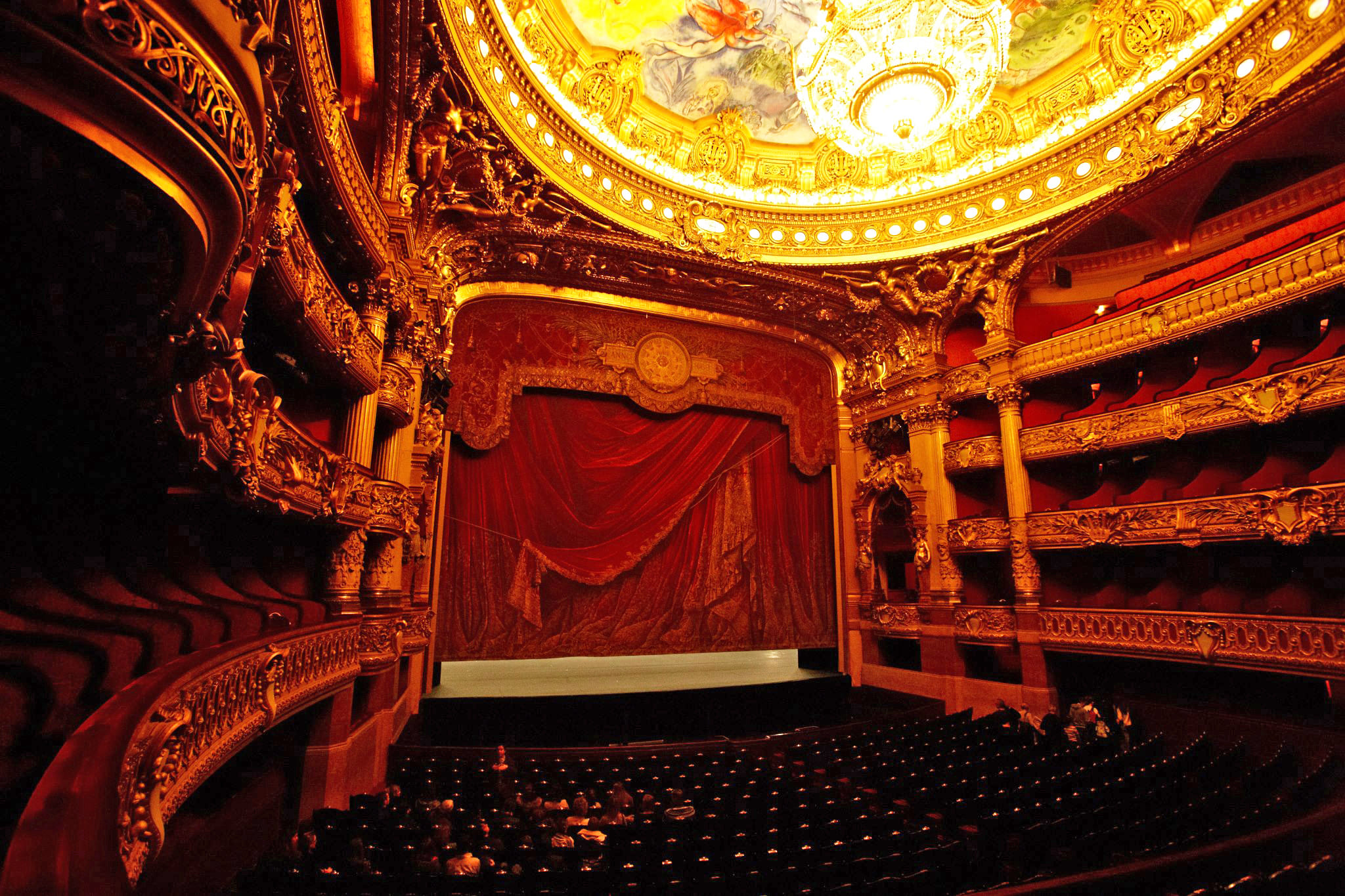 Nha hat phong cach phap Palais Garnier Paris Teatro Colón Buenos Aires Amazonas Manaus tphcm ha noi
