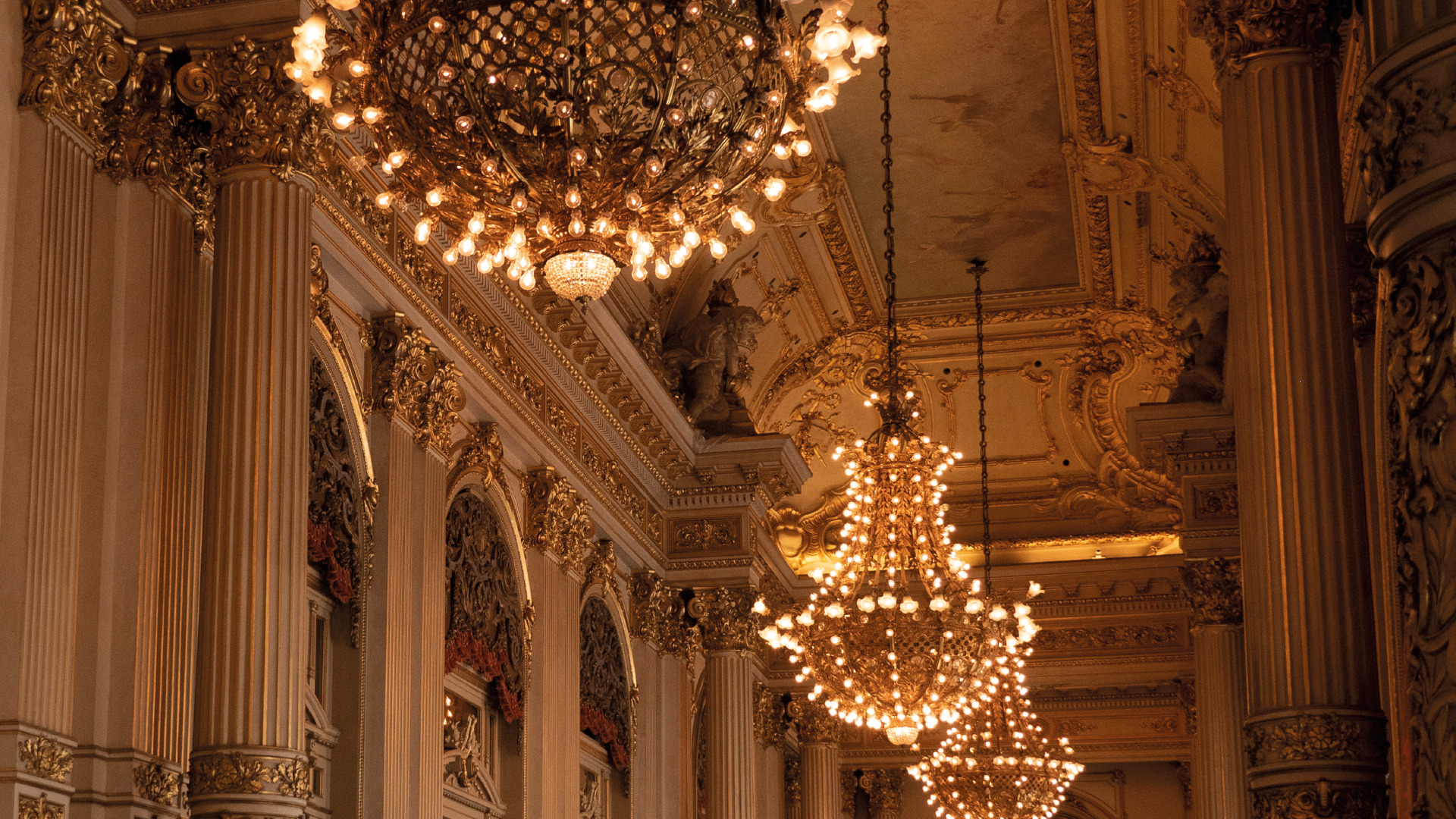 Nha hat phong cach phap Palais Garnier Paris Teatro Colón Buenos Aires Amazonas Manaus tphcm ha noi