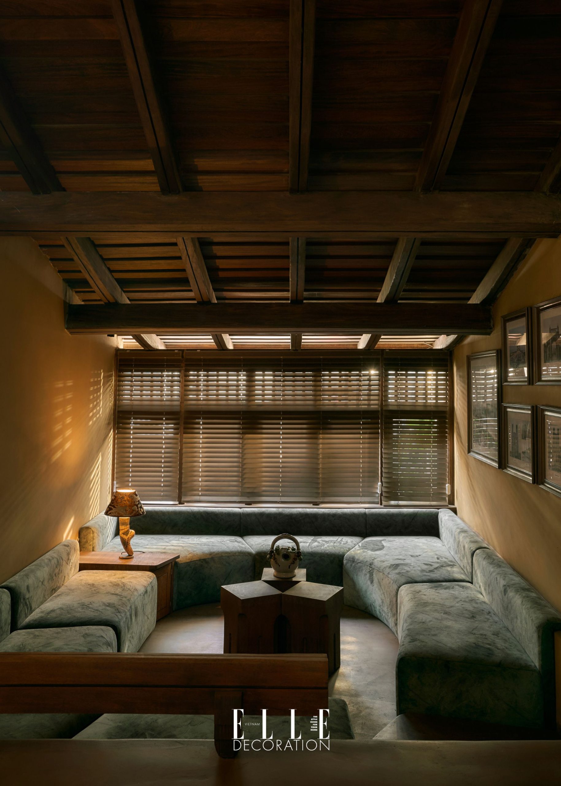 nha nam dinh phong khach cua so la sach mai ngoi