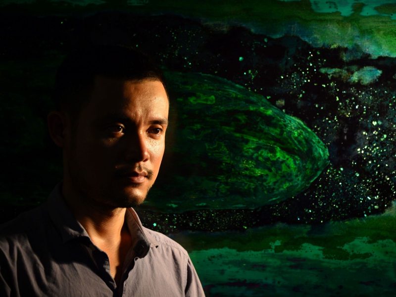 Tìm gì “Dưới lớp thời gian” của Nguyễn Xuân Lục?