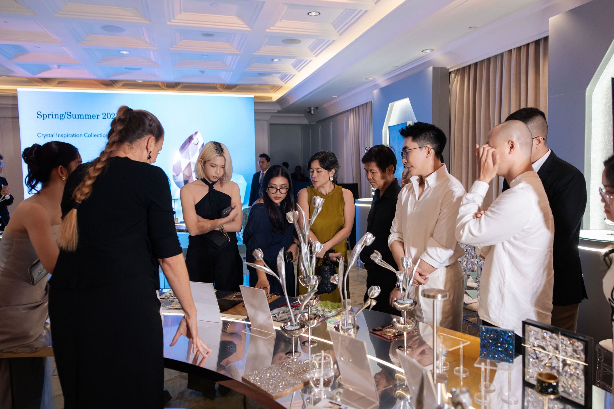 su kien swarovski pha le acfc