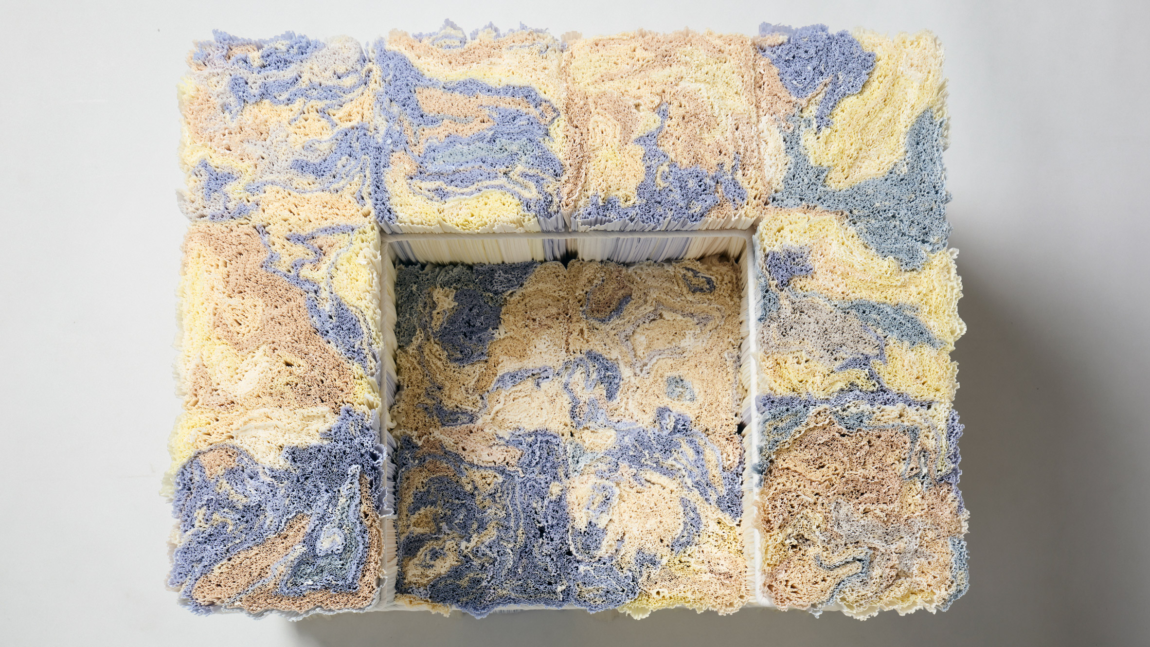 issey miyake The Paper Log Shell and Core do noi that giay dap pli Ensamble Studio