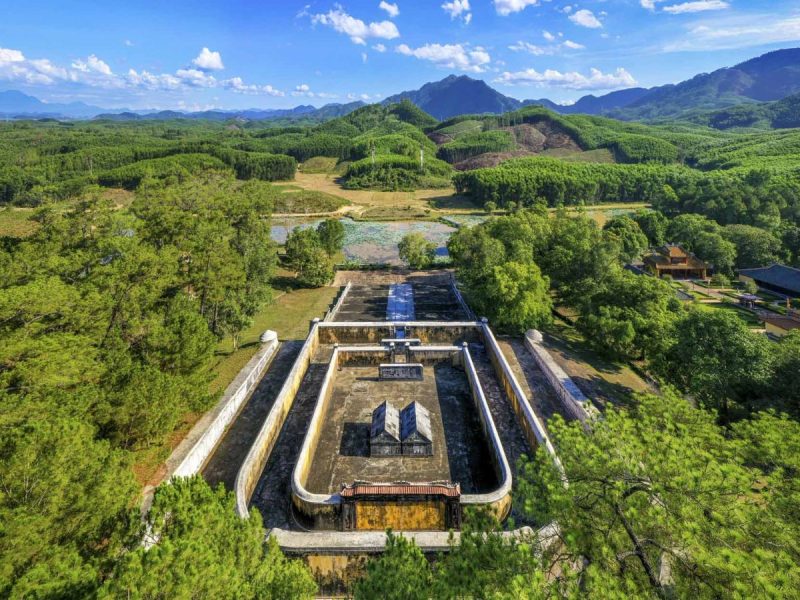 Thiên Thọ Lăng: Kiến trúc lăng tẩm giữa vành đai sơn hệ | Về chốn cố kinh