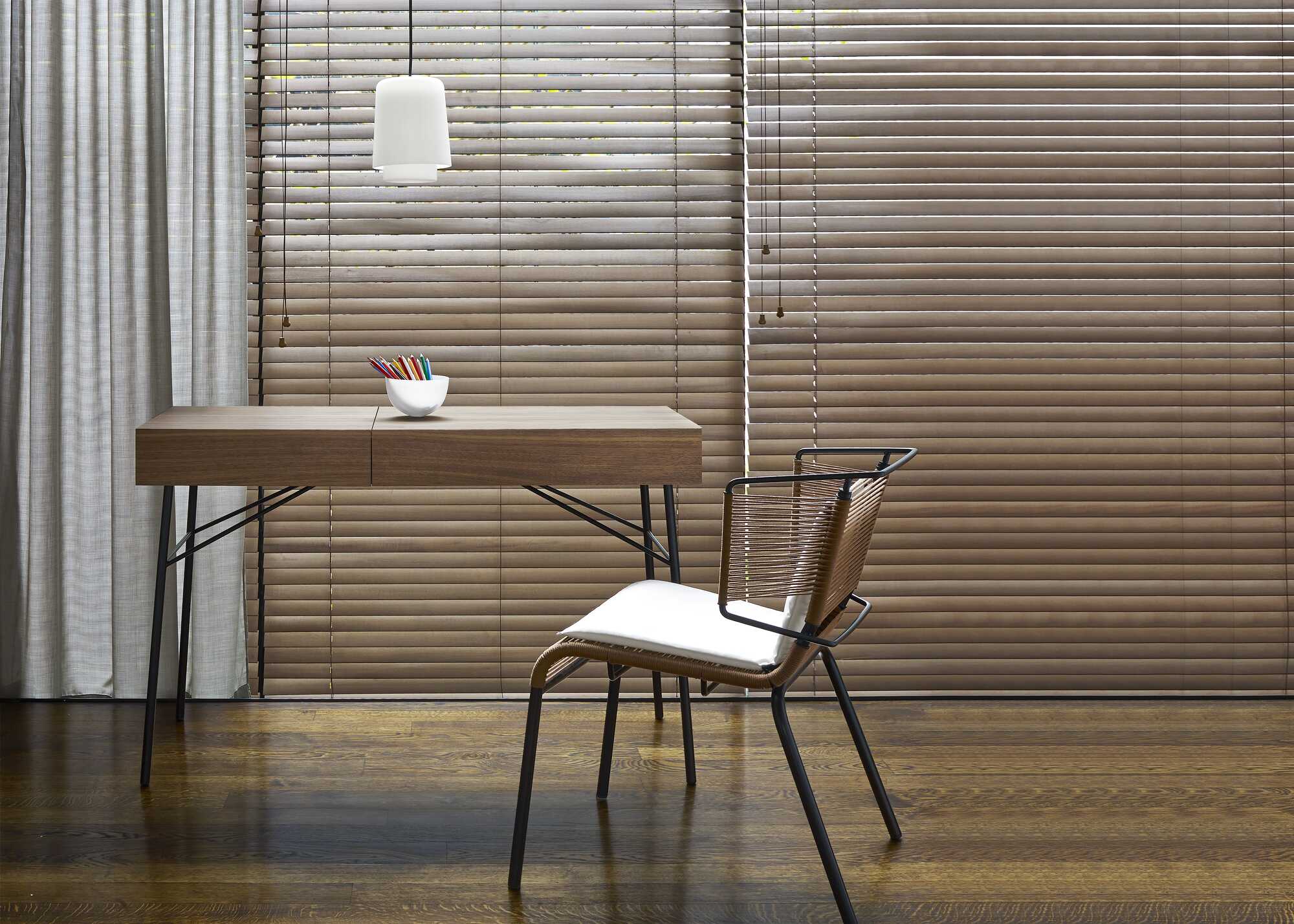 dressing table DUO Poltrona Frau Juliette Ligne Roset Tahiti Trousse Cattelan Italia Moments Nomon Panarea Arte Veneziana Symphony Bizzotto Italia Giulietta Casa Covre Kara Natevo