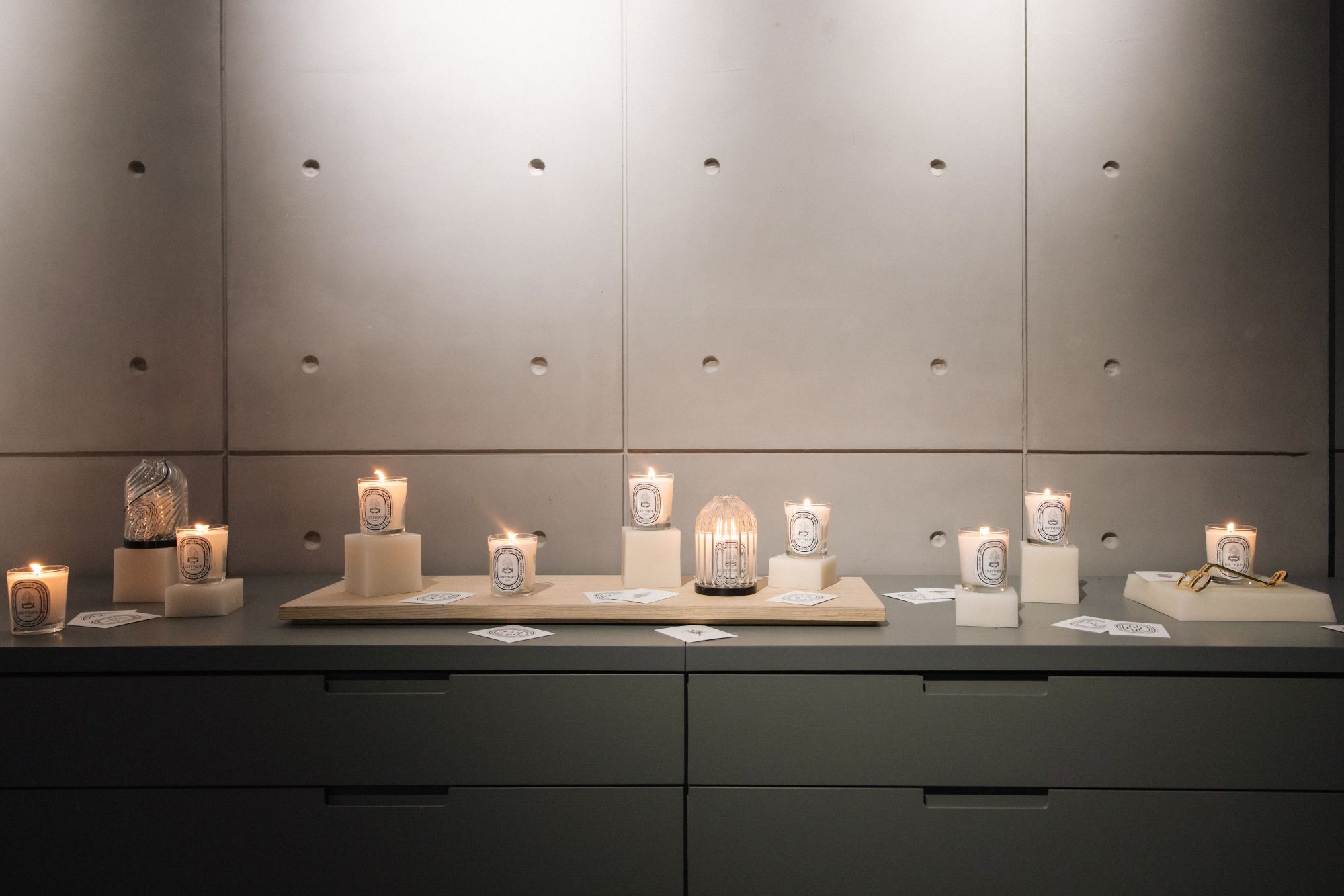 nen thom diptyque classic candle 2026